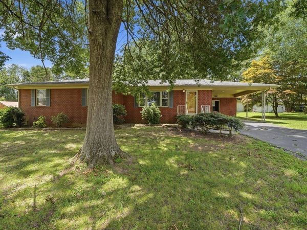 811 Sunset Avenue, Cleveland, TN 37311