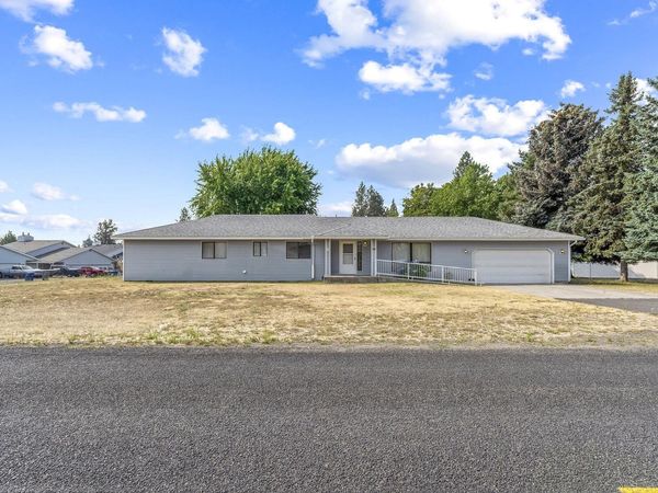 1026 E Barker St, Medical Lake, WA 99022