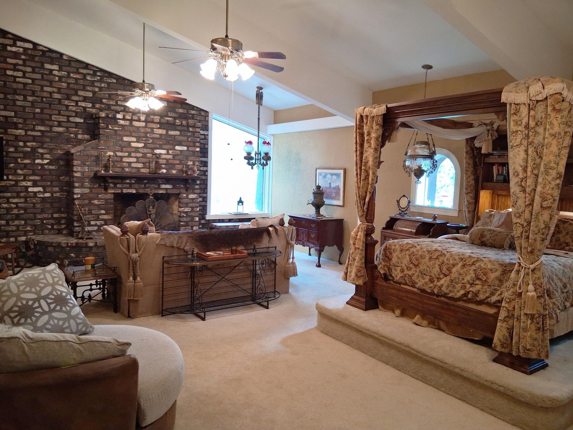108 Hampton Avenue Photo 10
