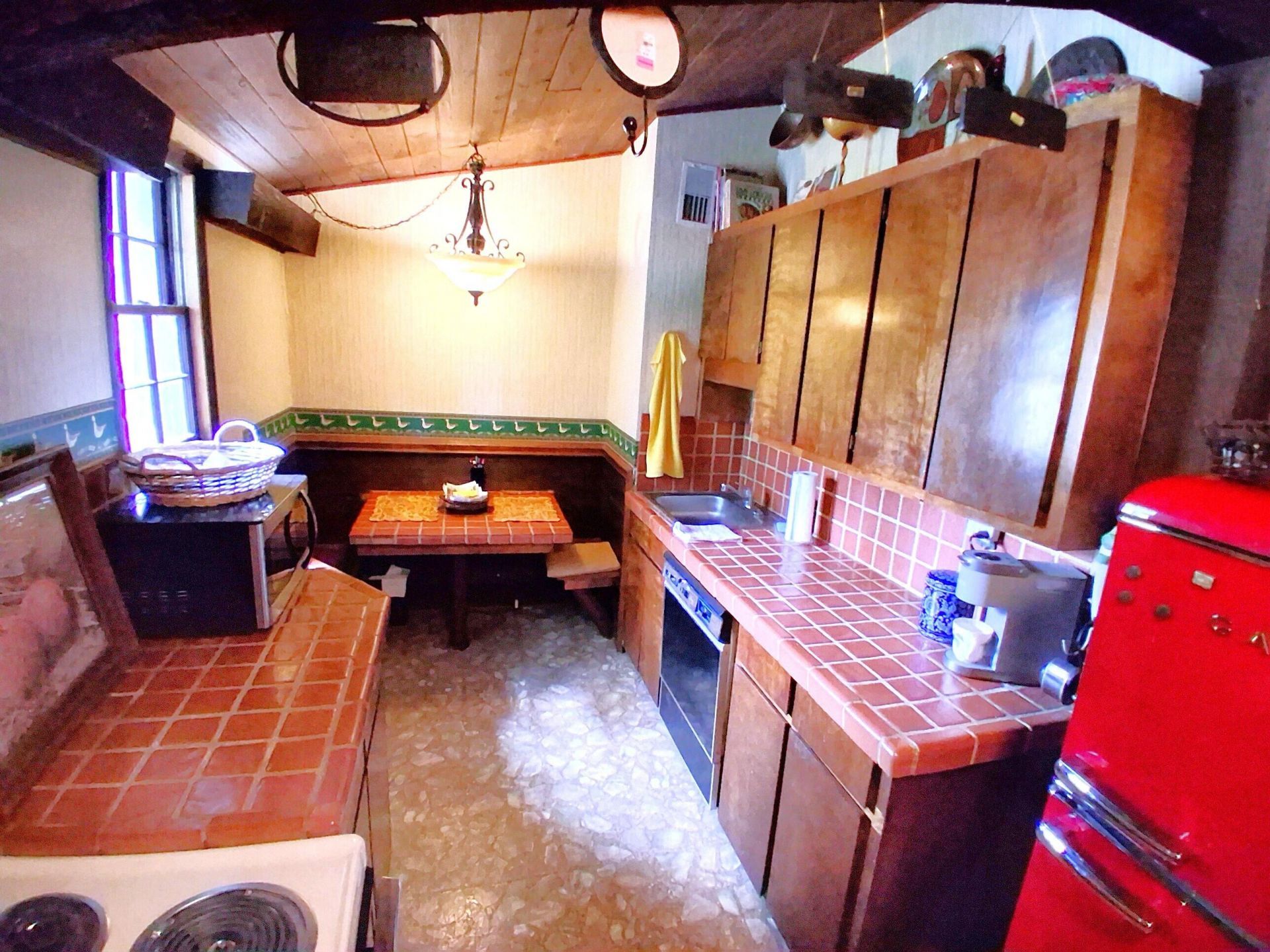 108 Hampton Avenue Photo 15