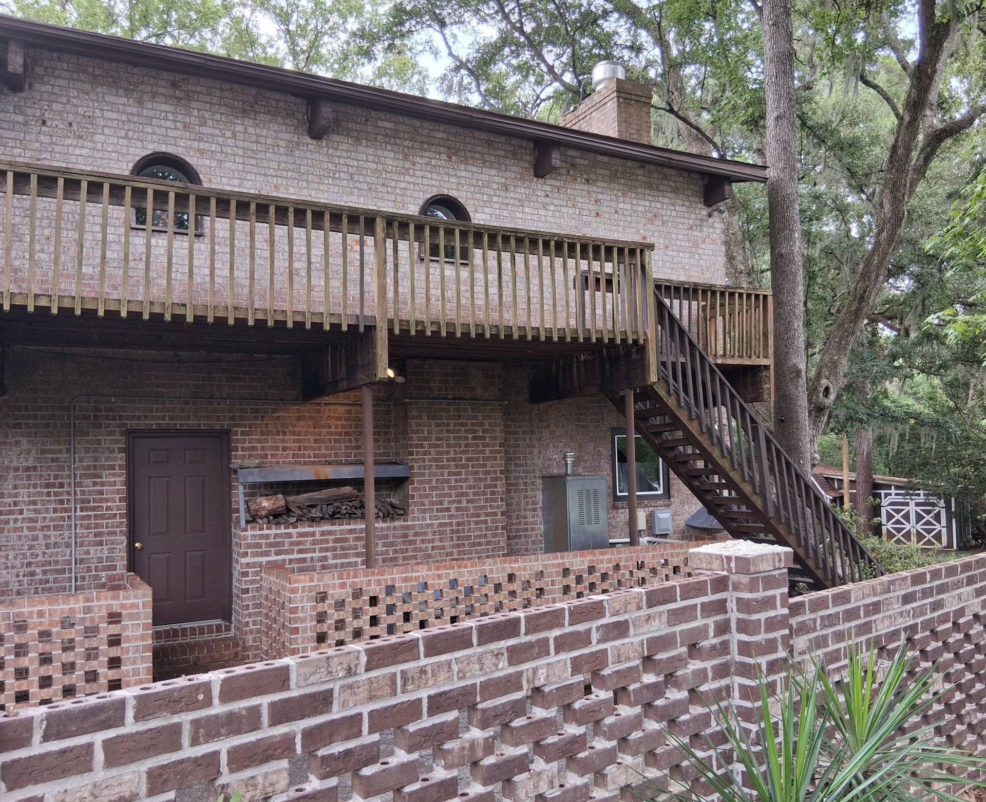 108 Hampton Avenue Photo 16