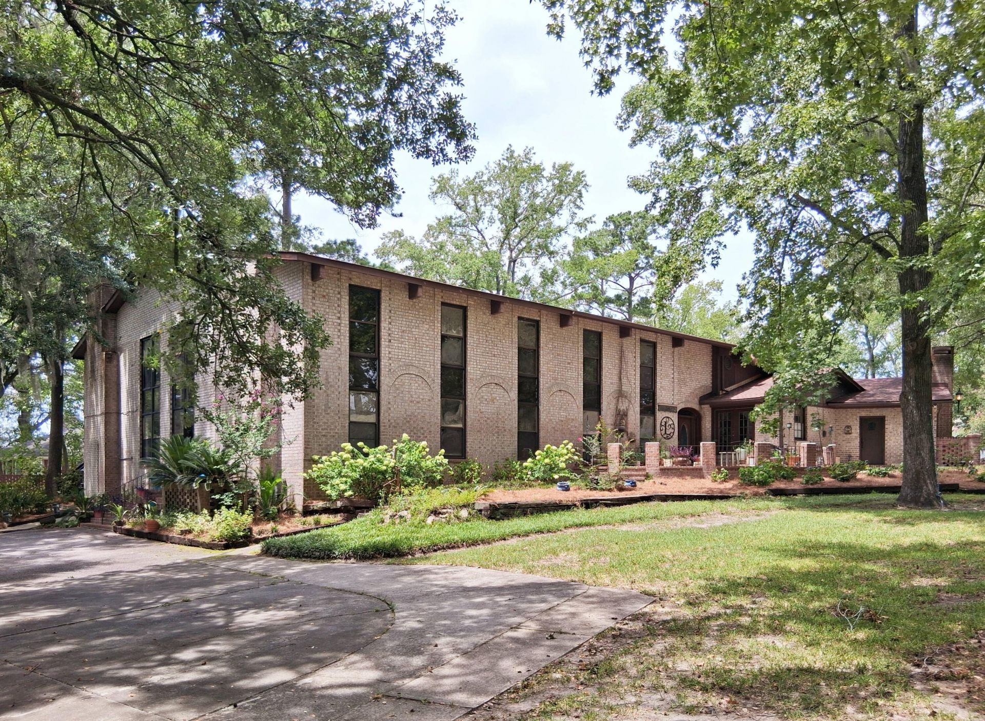 108 Hampton Avenue Photo 34