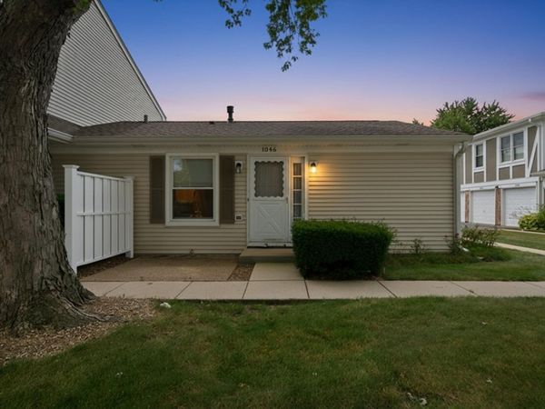 1046 Hampton Harbor , Unit 1046, Schaumburg, IL 60193