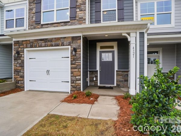 4321 Black Court , Harrisburg, NC 28075
