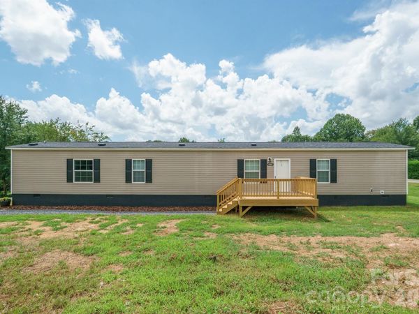 4059 Beach Road , Hudson, NC 28638