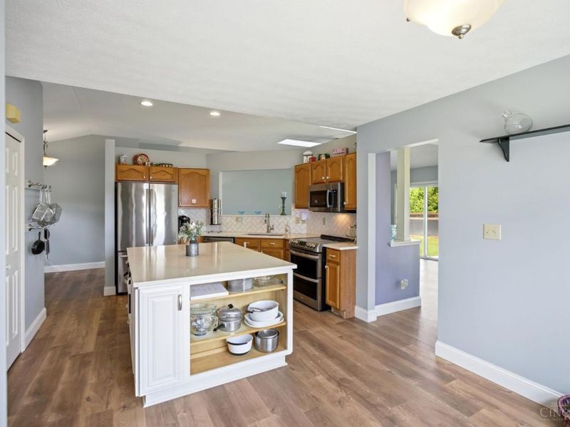 2396 Ferndown Drive, Miamisburg, OH 45342 Photo 12
