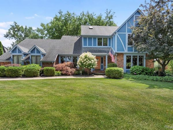 10601 Brodhead Road, Grosse Ile Twp, MI 48138