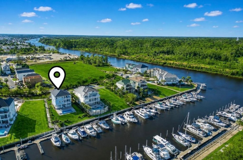 1316 Marina Bay Dr. Photo 4