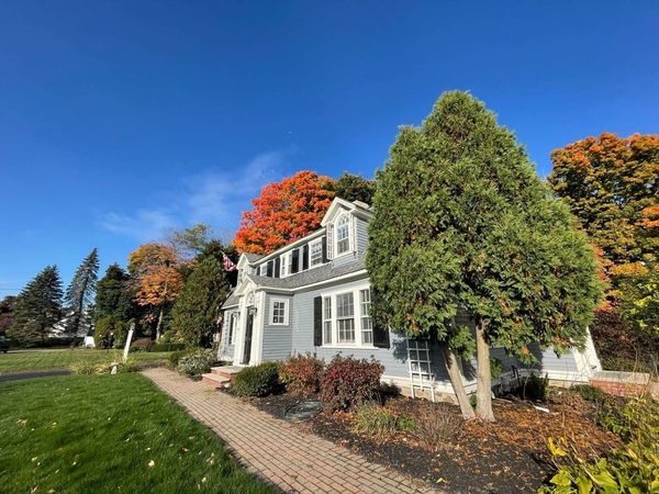 361-363 N Main St, Andover, MA 01810