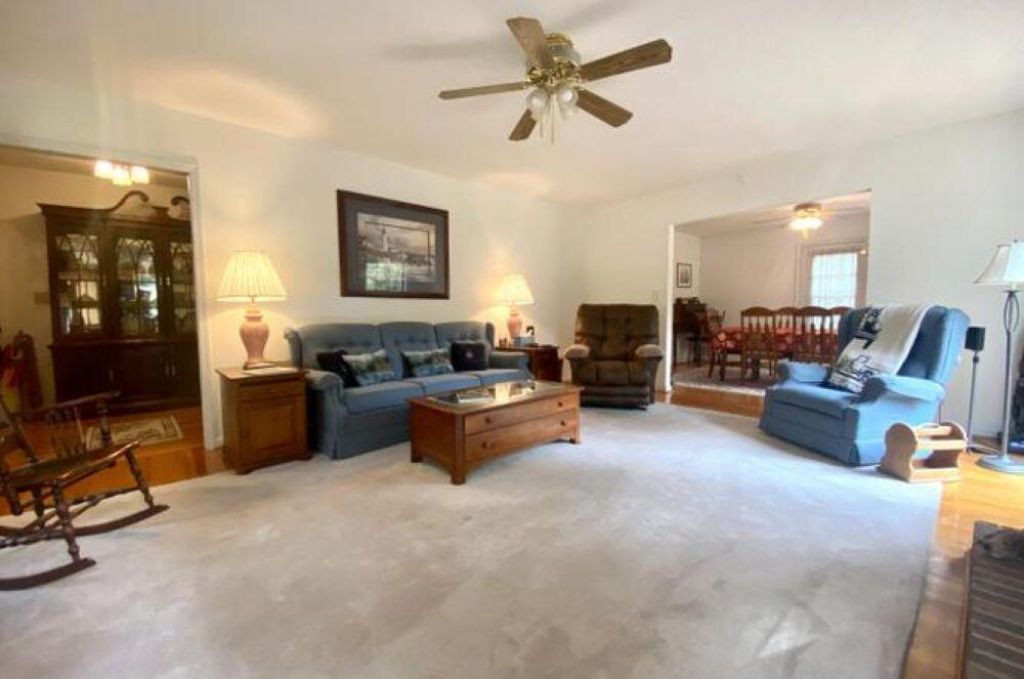 4429 Francis Younge Way Photo 8