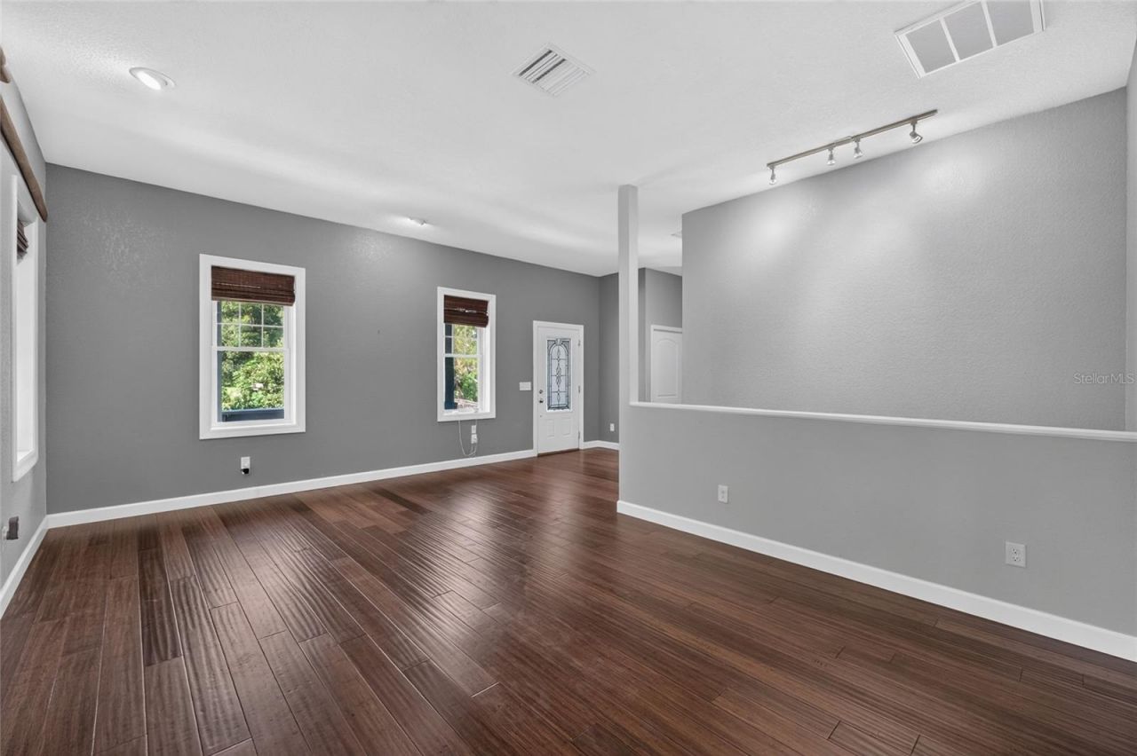 28211 Magnon Drive, Brooksville, FL 34601 Photo