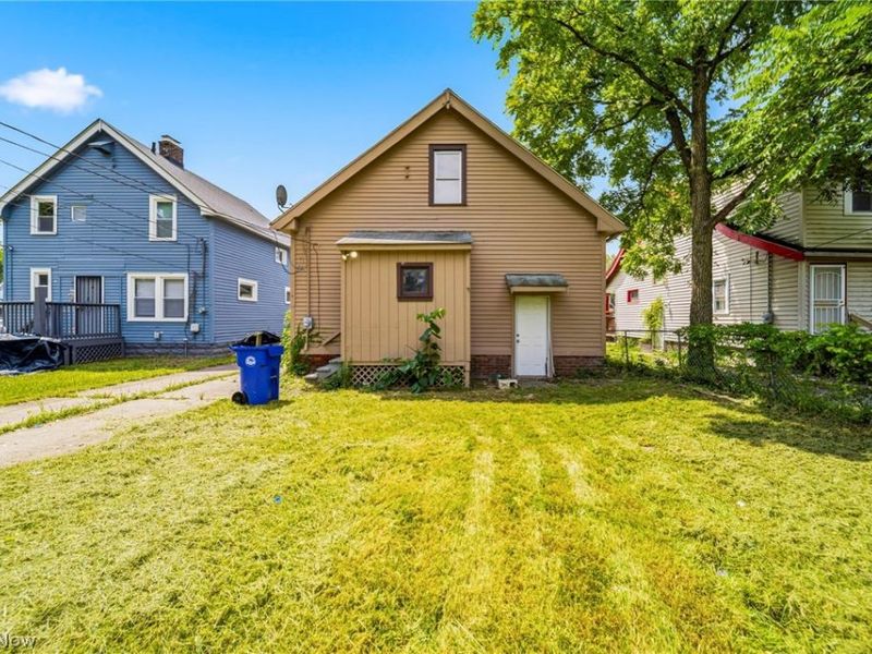 13405 Bartlett Avenue, Cleveland, OH 44120 Photo 3