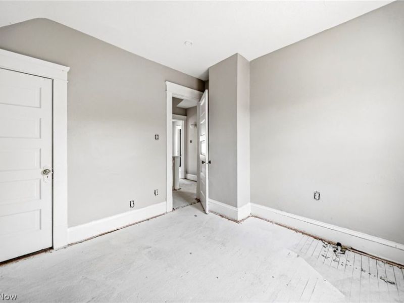9512 Easton Avenue, Cleveland, OH 44104 Photo 17