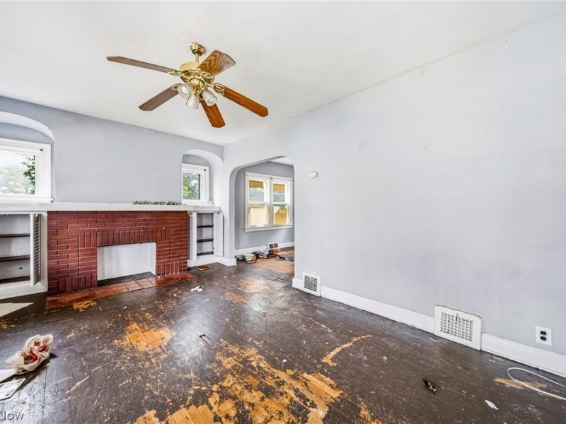 1735 Clarkstone Road, Cleveland, OH 44112 Photo 4