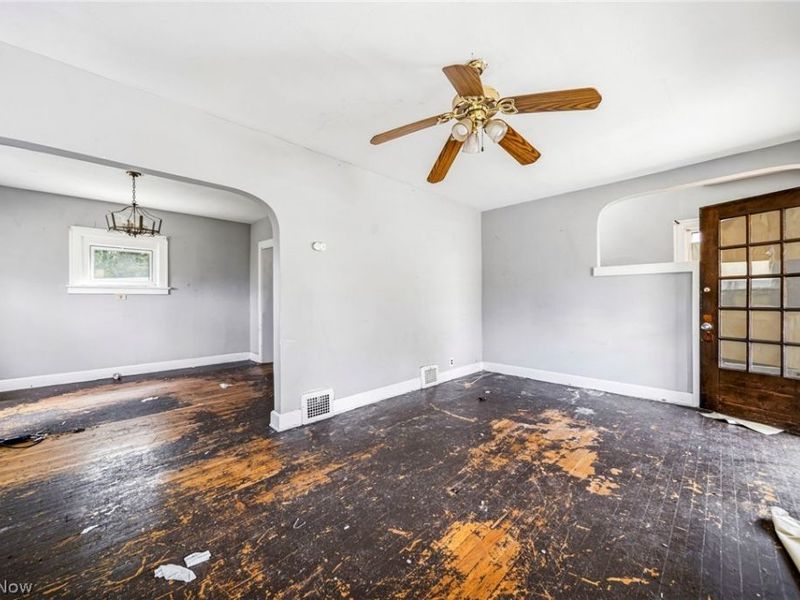 1735 Clarkstone Road, Cleveland, OH 44112 Photo 5