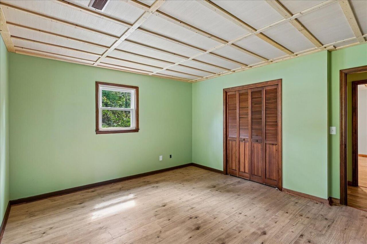 148 Claussen Street Photo 29