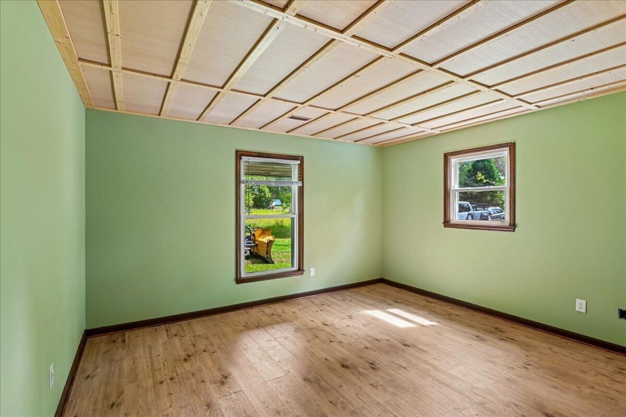 148 Claussen Street Photo 30