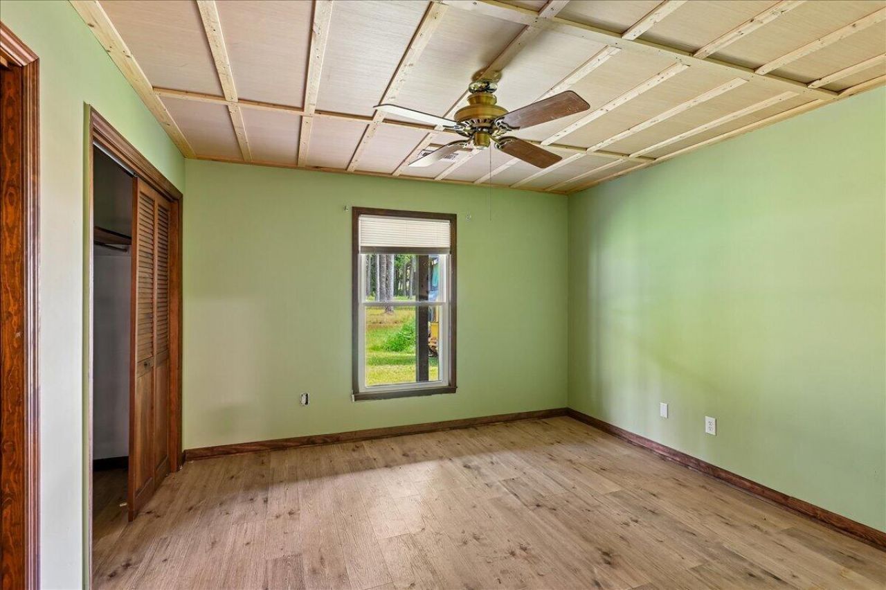 148 Claussen Street Photo 31
