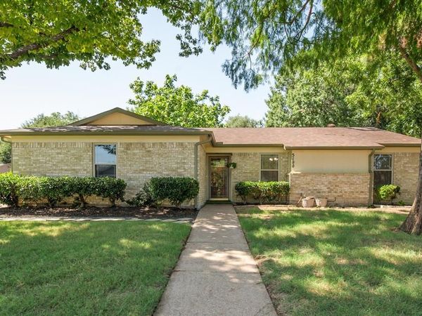 5100 Lasalle Drive, Arlington, TX 76016