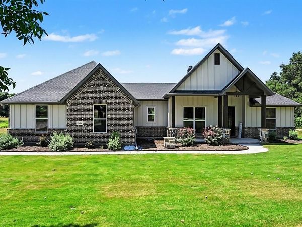 606 Central Road, Weatherford, TX 76088