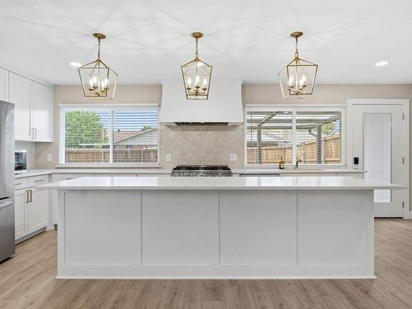1912 Primrose Lane , Carrollton, TX 75007