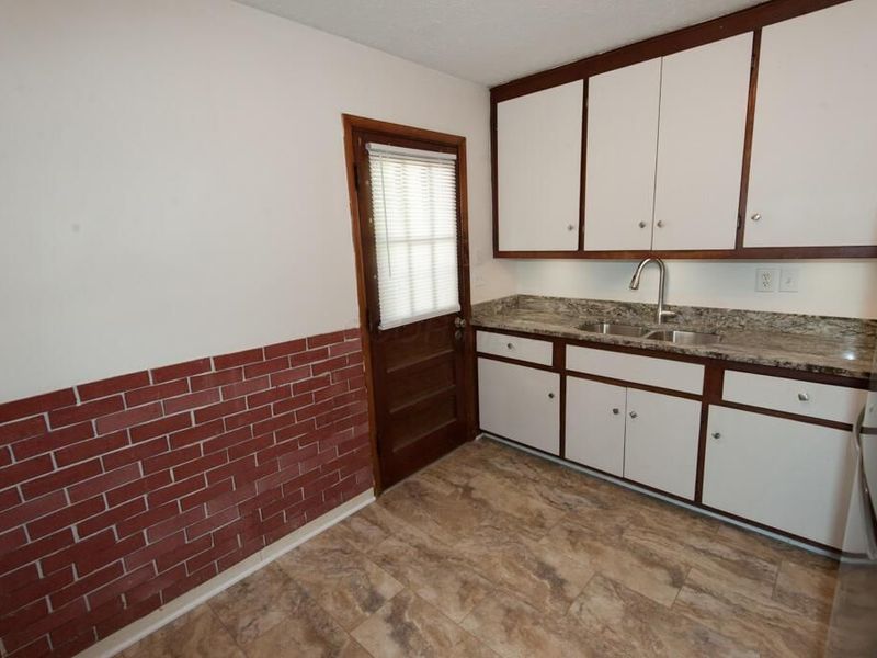 3049 Howey Road, Columbus, OH 43224 Photo 7