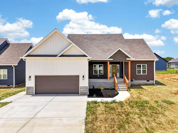 711 Lasters Ave , Elkton, KY 42220
