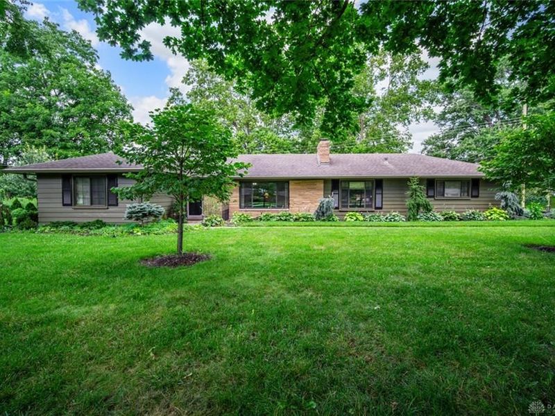 5693 Paddington Road, Washington Township, OH 45459 Photo 1