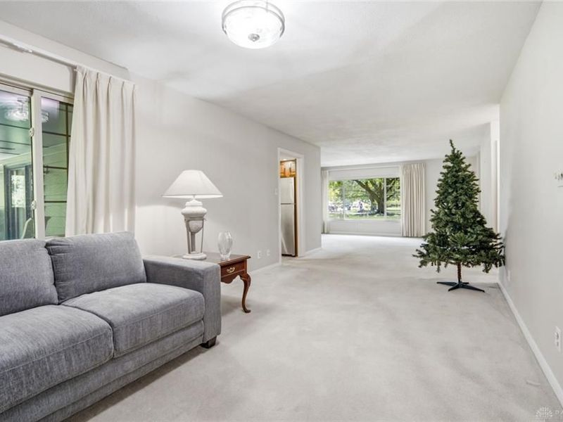 5693 Paddington Road, Washington Township, OH 45459 Photo 10