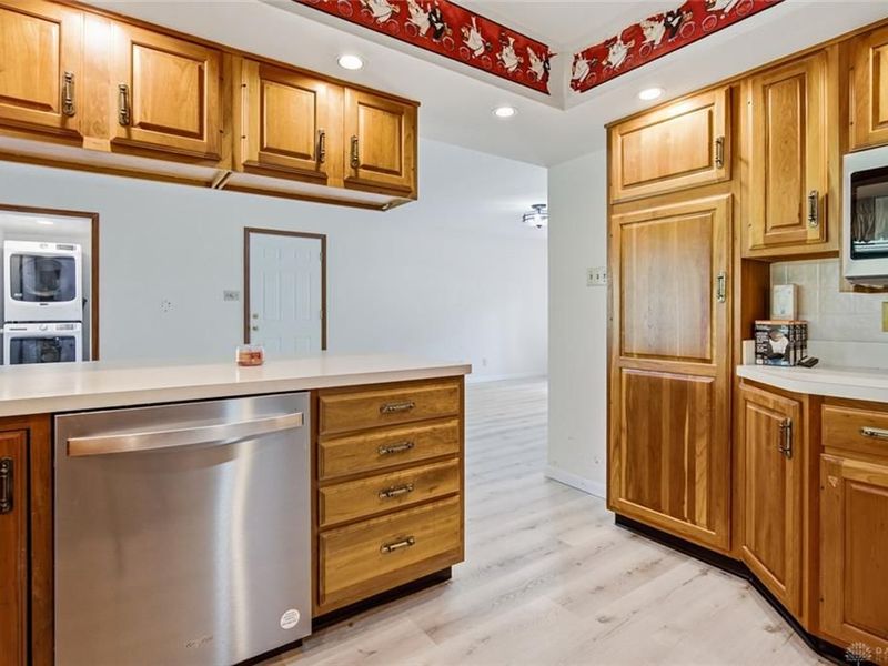 5693 Paddington Road, Washington Township, OH 45459 Photo 12