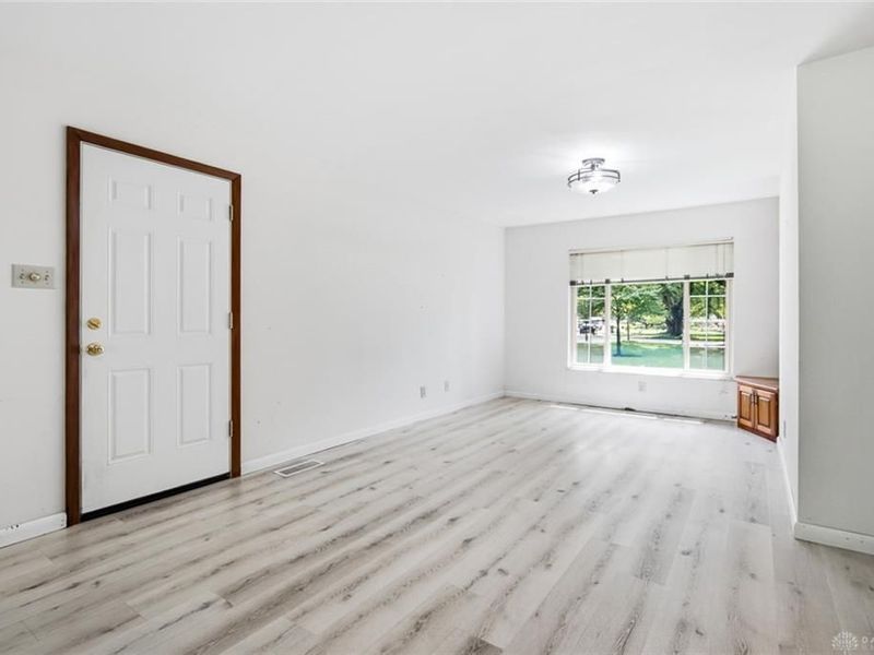 5693 Paddington Road, Washington Township, OH 45459 Photo 15