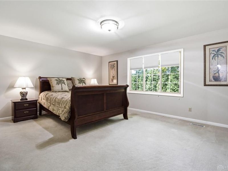 5693 Paddington Road, Washington Township, OH 45459 Photo 17