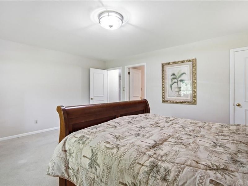 5693 Paddington Road, Washington Township, OH 45459 Photo 18