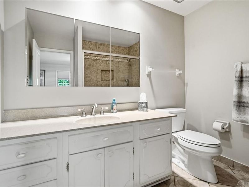 5693 Paddington Road, Washington Township, OH 45459 Photo 20