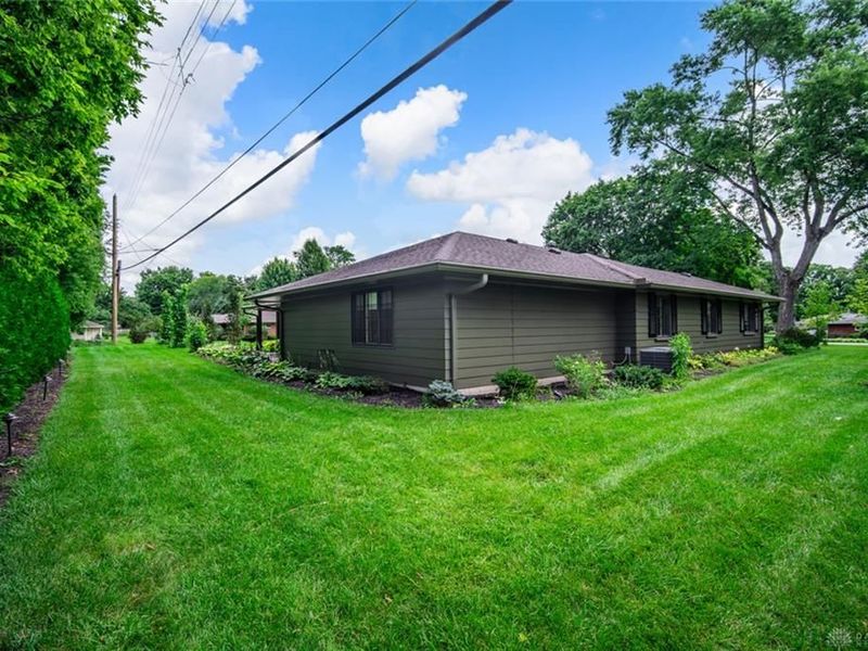 5693 Paddington Road, Washington Township, OH 45459 Photo 31