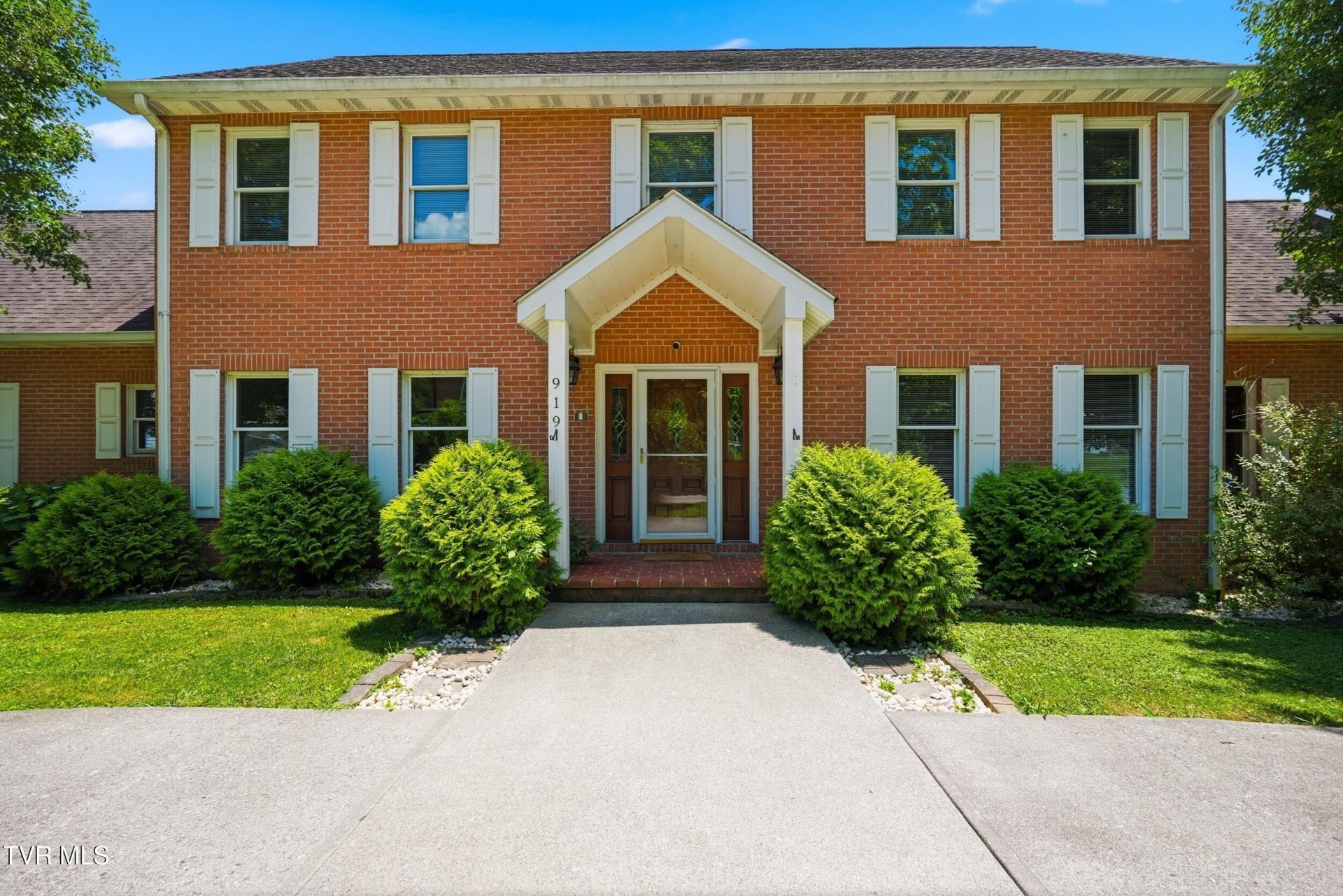 919 Northwest Ridge Avenue, Norton, VA 24273 Main Photo