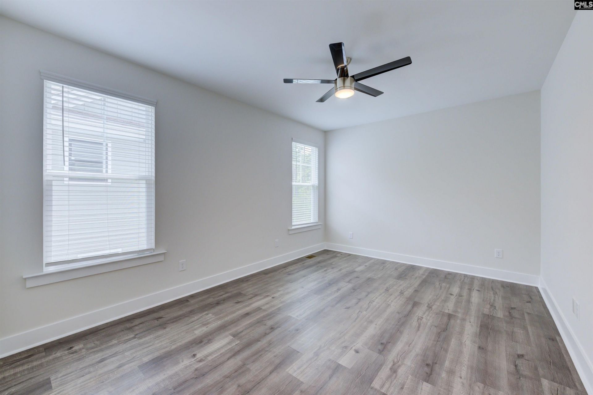 204 Sapphire Gem Lane Photo 32