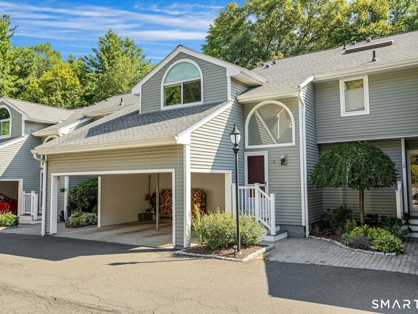 8 Glen, Unit 8, Wilton, CT 06897