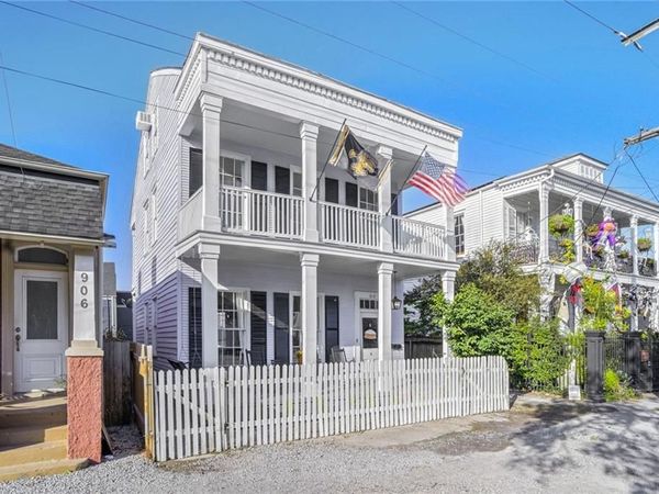 910 PLEASANT Street, New Orleans, LA 70115