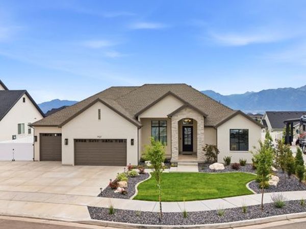 7927 S HIGH PLAINS CT , West Jordan, UT 84081