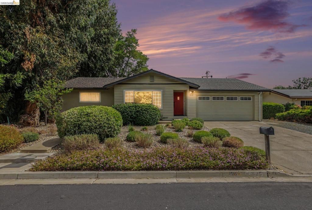 5545 Southbrook Dr , Clayton, CA 94517 Main Photo