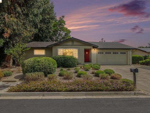 5545 Southbrook Dr , Clayton, CA 94517