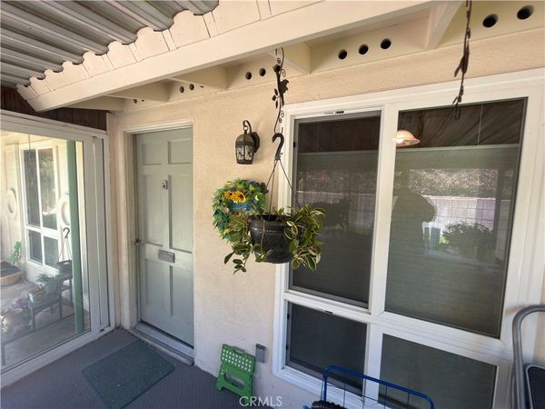 26857 Avenue Of The Oaks, Unit A, Newhall, CA 91321