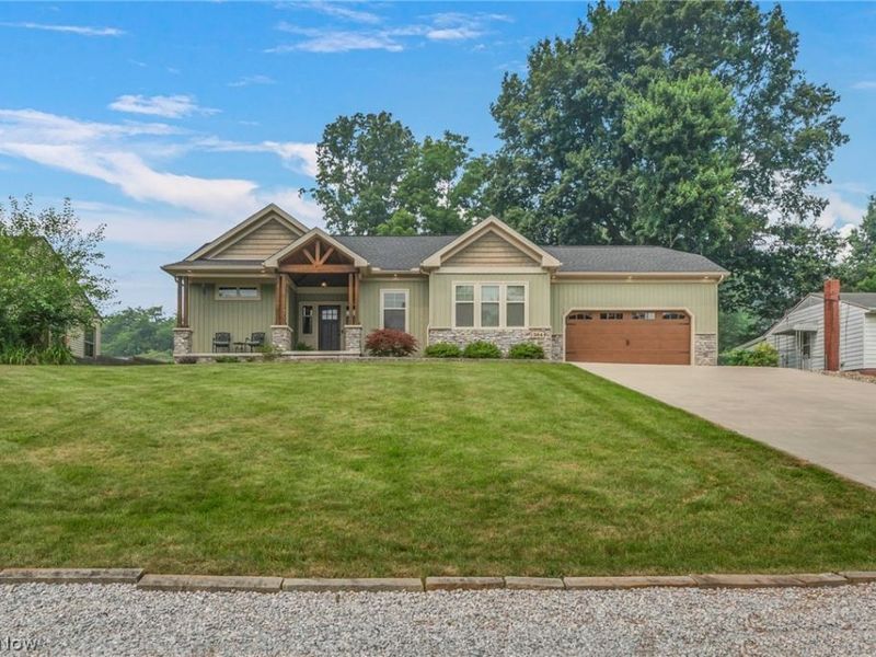 364 31st Street SW, Barberton, OH 44203 Photo 5