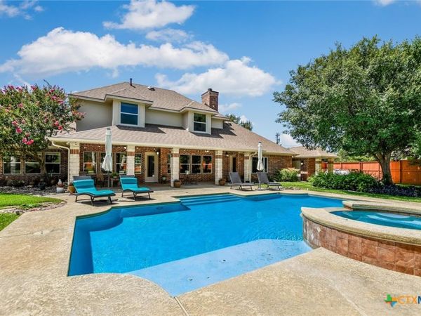 200 Diamond Trail , Georgetown, TX 78633