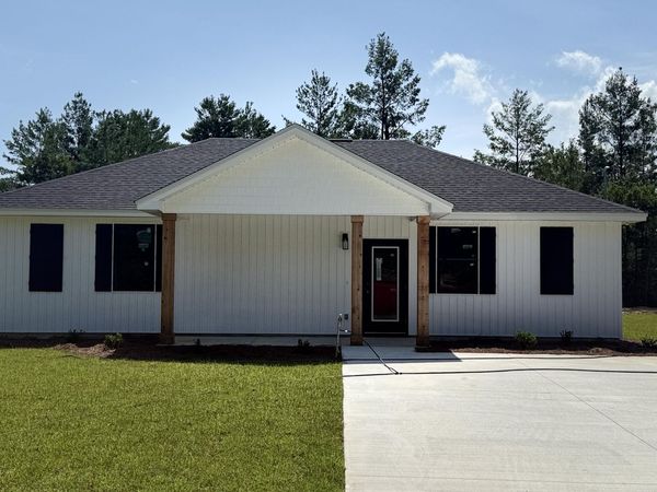 4181 Luar, Chipley, FL 32428