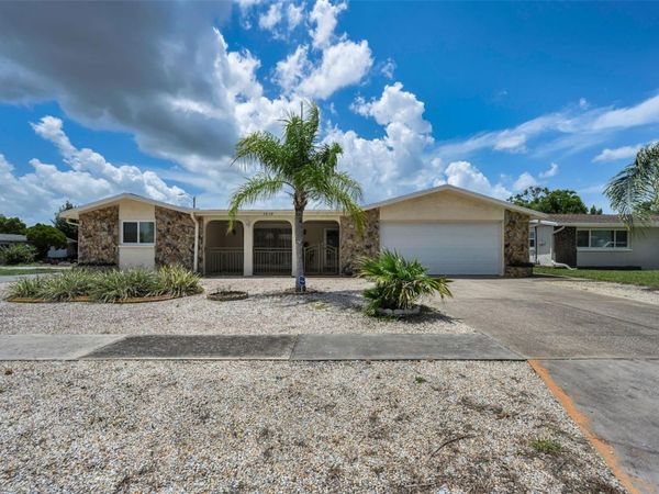 5834 EMBAY AVENUE , NEW PORT RICHEY, FL 34652