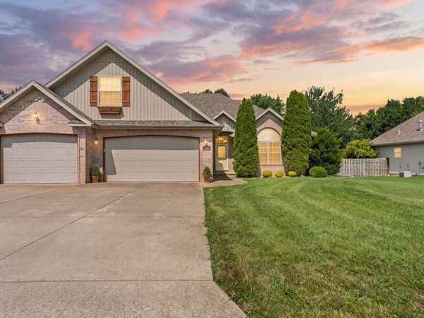 5305 N 11th Avenue , Ozark, MO 65721