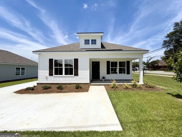 2 Roundtree Street, Statesboro, GA 30458