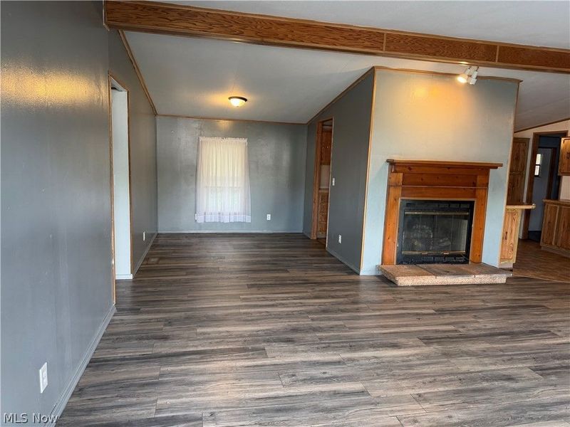 408 Compass Circle SE, New Philadelphia, OH 44663 Photo 3